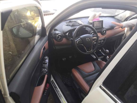 [武汉·鄂D] 二手北京汽车绅宝X352016款 1.5L 手动豪华版