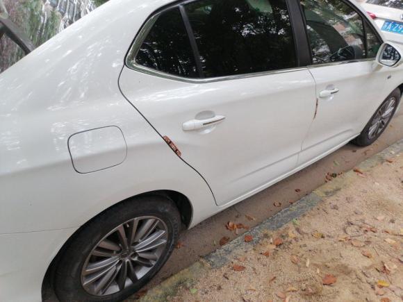 [上海·闽F] 二手雪铁龙雪铁龙C4L2014款 1.8L 智驱版 自动劲智型