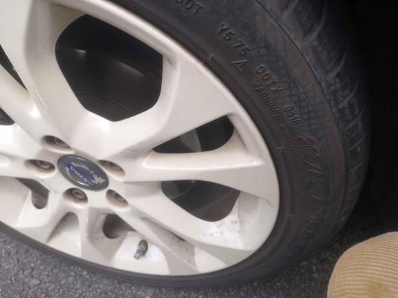 [深圳·粤B] 二手沃尔沃沃尔沃C302010款 改款 2.0智雅版