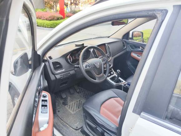 [青岛·鲁B] 二手宝骏宝骏5602016款 1.5T 手动精英型