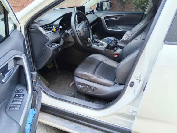 [成都·川A] 二手丰田威兰达2020款 双擎 2.5L E-CVT四驱豪华版