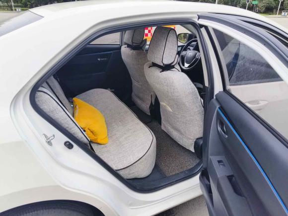 [成都·川A] 二手丰田雷凌2018款 185T CVT尊贵版 国V