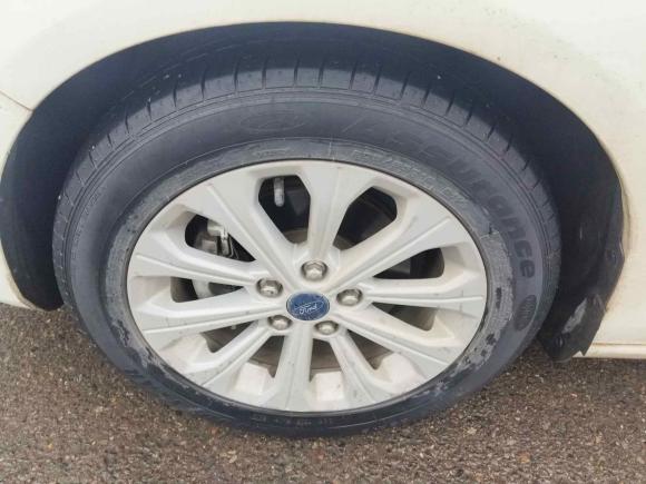 [西安·陕A] 二手福特福睿斯2017款 幸福版 1.5L 手动时尚型