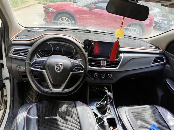 [无锡·苏B] 二手宝骏宝骏7302019款 1.5L 手动时尚型 7座 国V