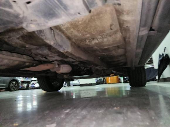 [深圳·桂A] 二手斯巴鲁森林人2013款 2.0T 自动尊贵导航版