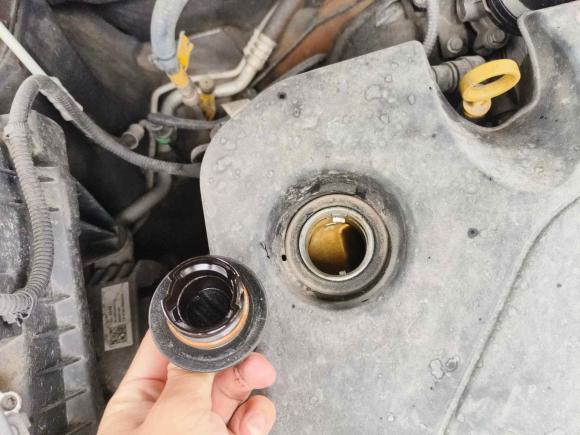 [温州·浙C] 二手别克昂科威2015款 20T 两驱精英型