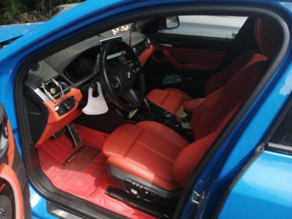 [上海·沪C] 二手宝马宝马X22020款 sDrive25i 领先型M运动套装