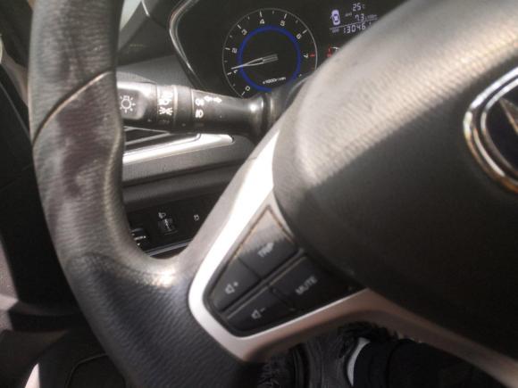 [佛山·粤X] 二手长安悦翔V72015款 1.6L 手动乐活型 国IV