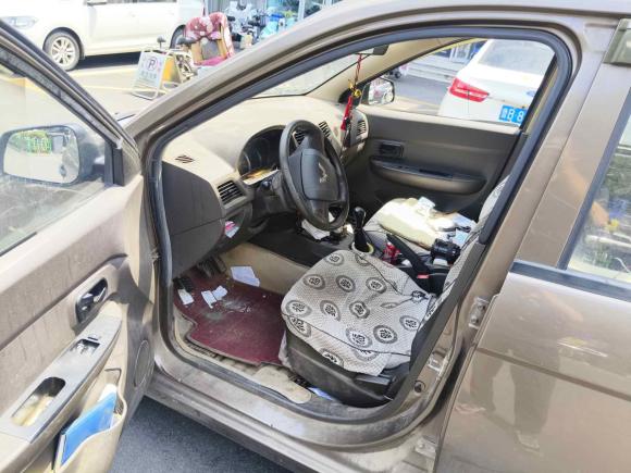 [青岛·鲁B] 二手五菱汽车五菱宏光2015款 1.5L S 基本型国V