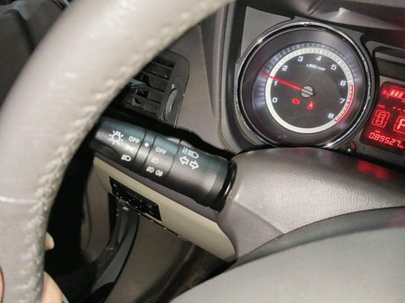 [武汉·鄂A] 二手东风风神东风风神A602014款 1.6L 自动尊贵型