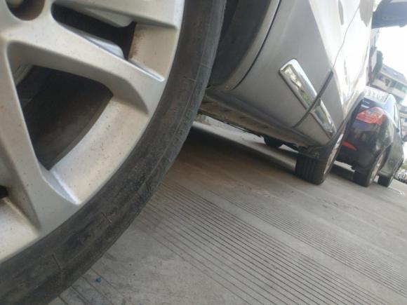 [义乌·鄂F] 二手海马海马S52015款 1.5T CVT旗舰型