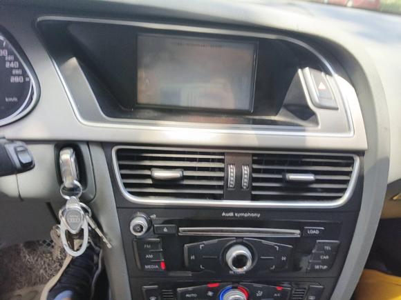 [嘉兴·皖A] 二手奥迪奥迪A4L2015款 30 TFSI 手动舒适型