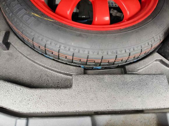 [杭州·赣H] 二手捷豹捷豹XF2016款 XF 2.0T 两驱风华版