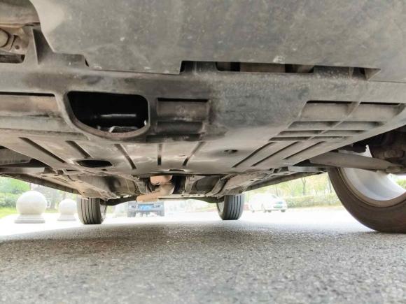 [成都·川A] 二手Jeep指南者2012款 2.0L 两驱豪华版