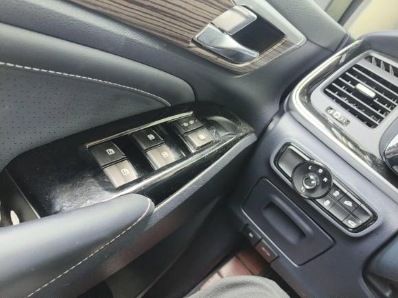 [上海·沪D] 二手广汽传祺传祺M82021款 大师系列 390T 至尊版