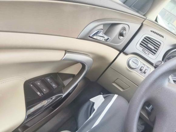 [宁波·浙D] 二手别克君威2012款 2.0L 舒适版