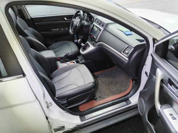 [芜湖·皖B] 二手哈弗哈弗H62017款 蓝标 运动版 1.5T 手动两驱精英型