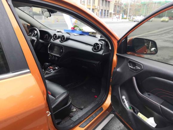 [湖州·豫L] 二手东南东南DX32018款 1.5T CVT尊贵型