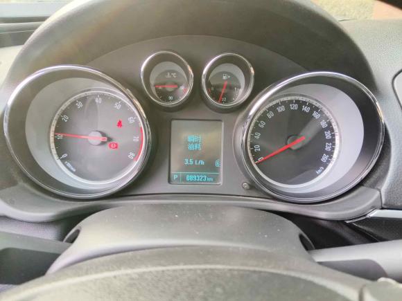 [武汉·鄂A] 二手别克君威2014款 1.6T 时尚技术型