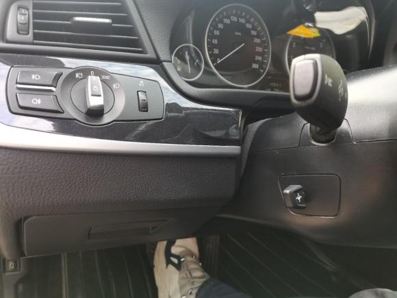 [上海·沪C] 二手宝马宝马5系2014款 520Li 典雅型