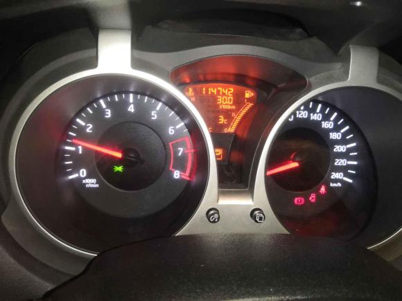 [青岛·鲁U] 二手英菲尼迪英菲尼迪ESQ2014款 1.6L 率性版