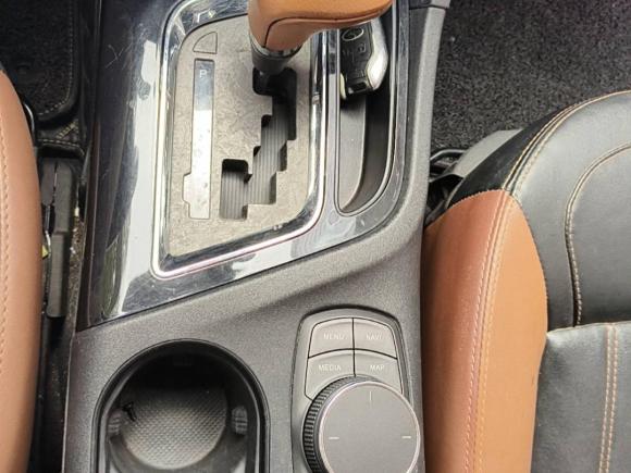 [上海·沪C] 二手东南东南DX72017款 1.5T 自动荣耀版