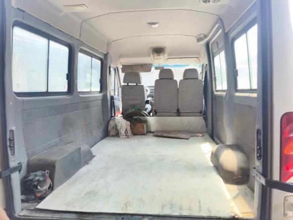 [宁波·浙B] 二手依维柯依维柯褒迪2012款 2.5T-A32 基本型