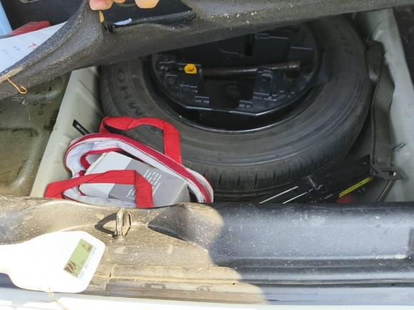 [成都·川A] 二手雪铁龙世嘉2016款 经典 三厢 1.6L 手动CNG