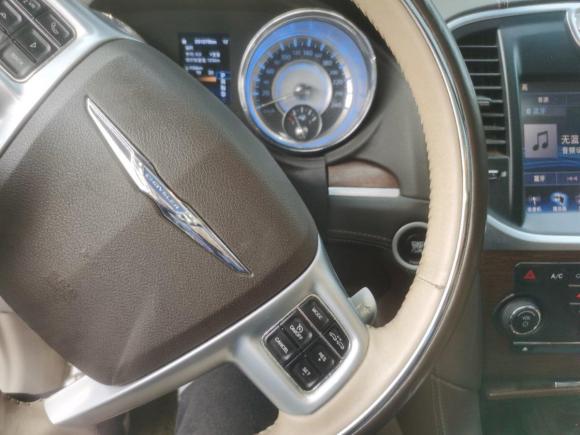 [杭州·皖L] 二手克莱斯勒克莱斯勒300C2014款 3.0L 卓越版