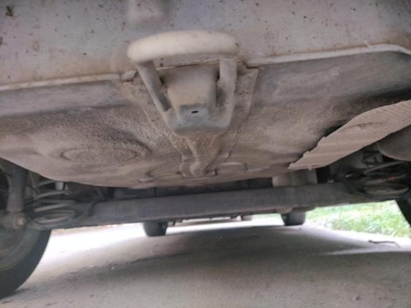 [苏州·苏E] 二手荣威荣威3502015款 1.5L 手动豪华天窗版