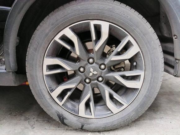 [成都·川A] 二手三菱欧蓝德2020款 2.0L 两驱畅享版 5座