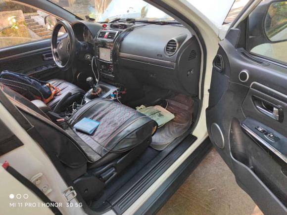 [广州·粤A] 二手哈弗哈弗H5经典2013款 智尊版 2.0T手动四驱精英型