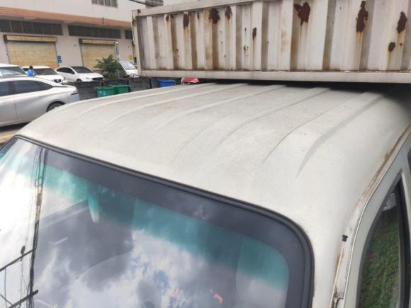 [佛山·粤A] 二手长安跨越跨越王X52021款 2.3T柴油标准版双排厢式3040mm货箱4A2-88C55