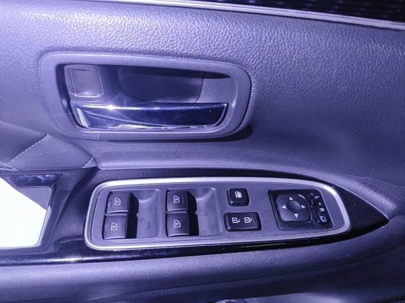 [深圳·粤L] 二手三菱欧蓝德2021款 2.0L 两驱畅享版 5座