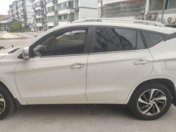 [无锡·苏B] 二手比亚迪宋2016款 1.5TI 手动尊贵型