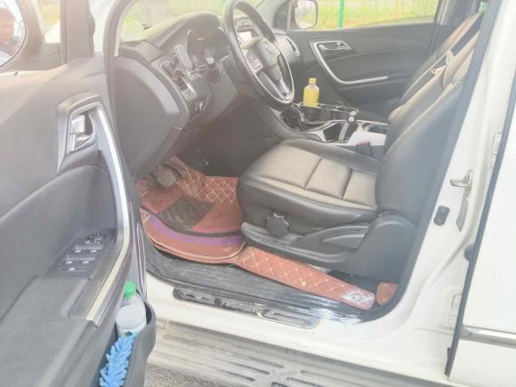 [武汉·鄂A] 二手驭胜驭胜S3502014款 2.4T 自动四驱柴油豪华天窗版5座