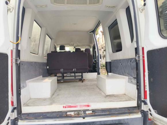 [上海·苏F] 二手依维柯依维柯欧胜2020款 3.0T 手动4.5吨底盘长轴双排F1C