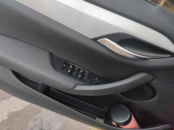 [义乌·黑M] 二手宝马宝马X12014款 sDrive18i 领先型