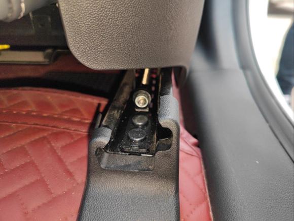 [西安·陕U] 二手长安长安UNI-K2021款 2.0T 全轮驱动尊贵型