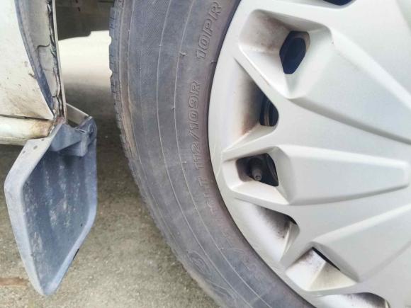 [成都·渝A] 二手福特全顺2017款 2.0T柴油多功能商用车中轴中顶国IV