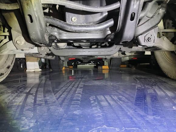 [上海·沪B] 二手江铃驭胜S3502013款 2.4T 自动两驱柴油豪华版5座