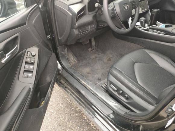 [西安·陕U] 二手丰田亚洲龙2022款 双擎 2.5L 豪华版