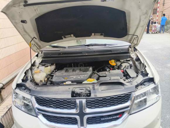 [上海·沪A] 二手道奇酷威2013款 2.4L 两驱尊尚版