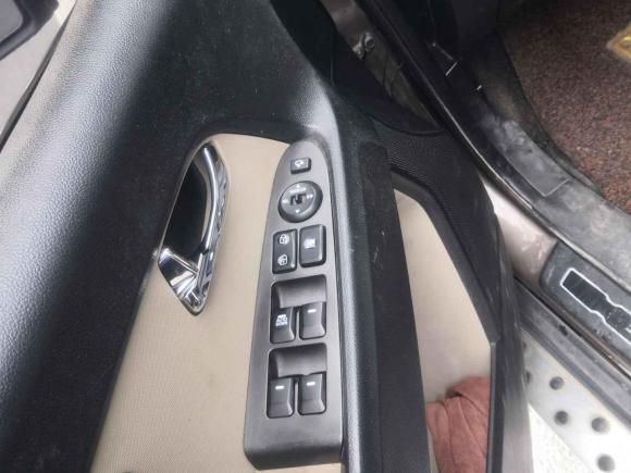 [佛山·桂A] 二手起亚智跑2012款 2.0L 自动两驱版GLS