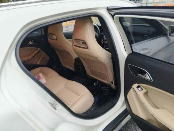 [杭州·浙A] 二手奔驰奔驰GLA2015款 GLA 220 4MATIC 时尚型