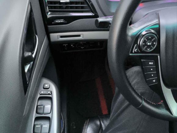 [西安·陕U] 二手比亚迪比亚迪S72015款 2.0T 自动尊贵型