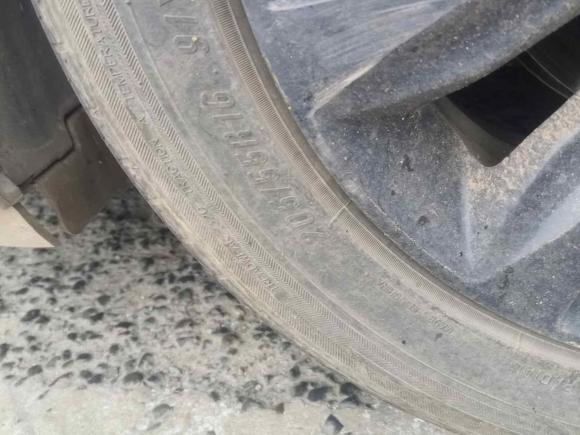 [成都·川A] 二手雪佛兰科鲁泽2022款 轻混 Redline 320T 双离合爽快版