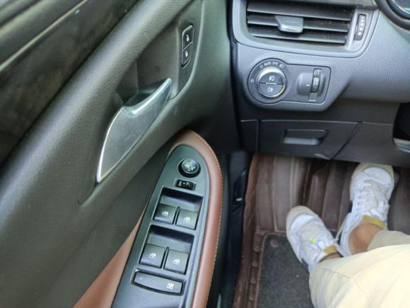 [武汉·鄂A] 二手别克昂科威2016款 28T 四驱精英型