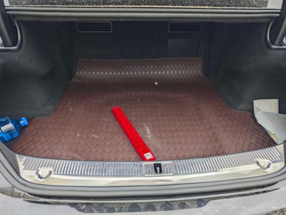 [西安·陕A] 二手奥迪奥迪A82013款 A8L 45 TFSI quattro豪华型