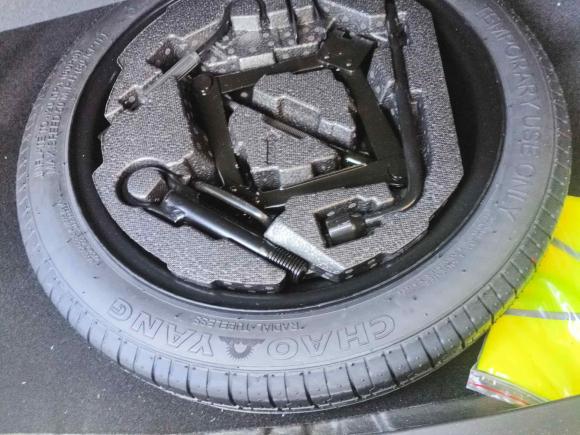 [武汉·鄂A] 二手长安长安UNI-V2023款 1.5T 尊贵型